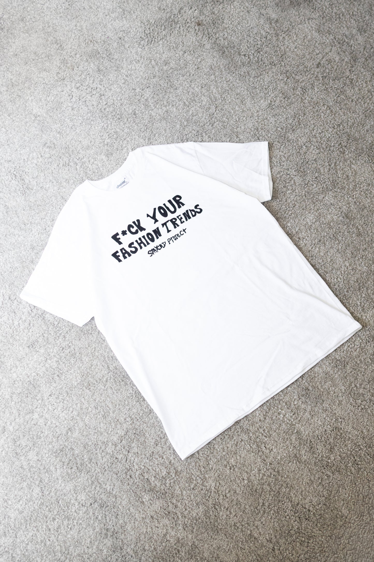 "Fashion Trends" White T-shirt