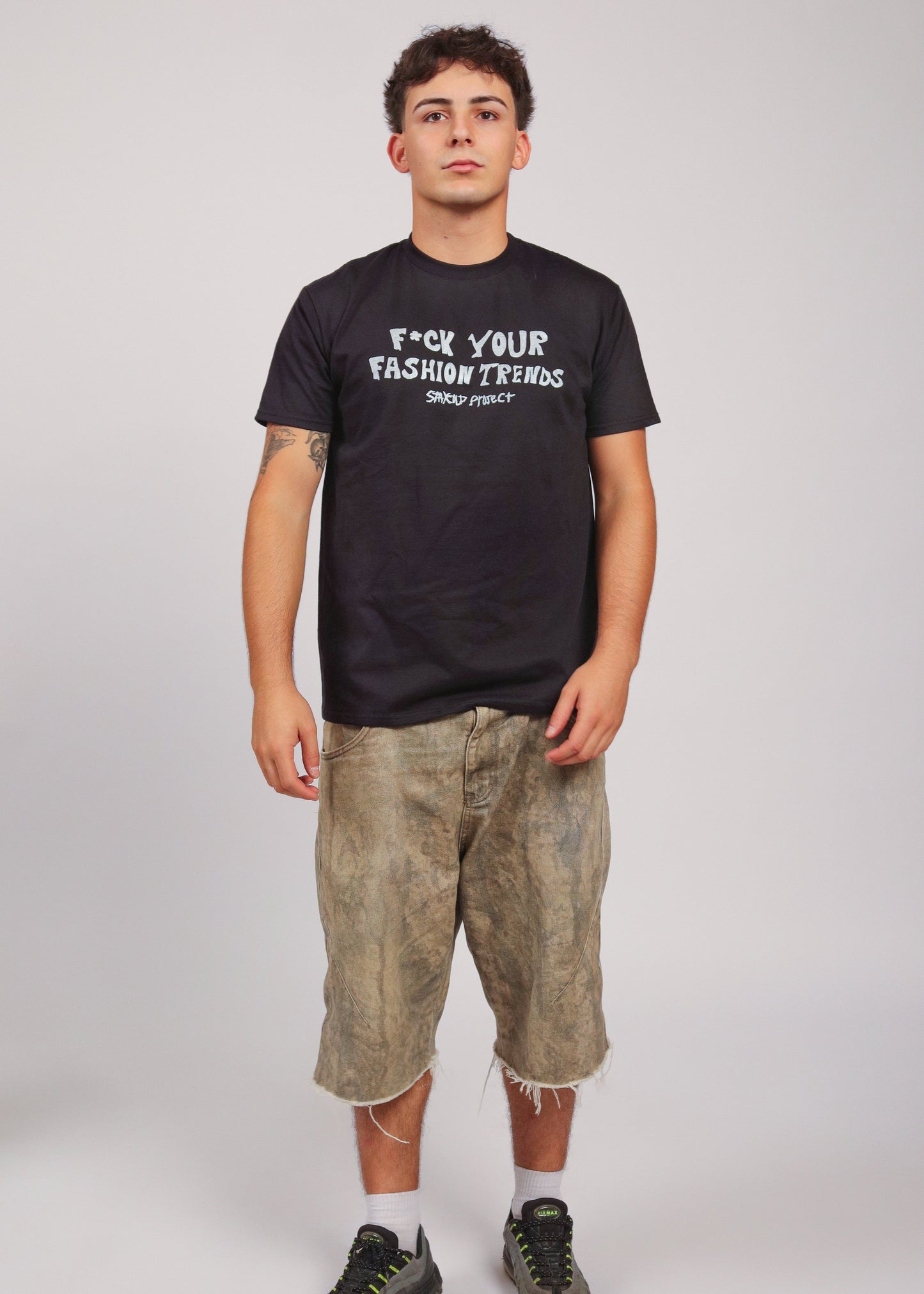 "Fashion Trends" Black T-Shirt